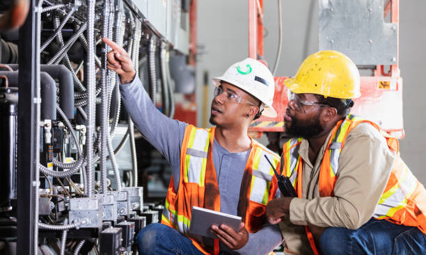 Best Best Electricians Near Me  in Silver Springs Shores, FL